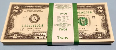 100 TWO DOLLAR BILLS - $2 UNCIRCULATED SEQUENTIAL-2017A US BILLS - Image 1 of 4