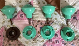 Vintage 1930s Green Bakelite Door Knobs - Picture 1 of 8