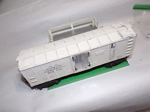 Lionel vintage larger 3462 Operating Milk Car Clean working cond w stand & cans - Picture 1 of 8
