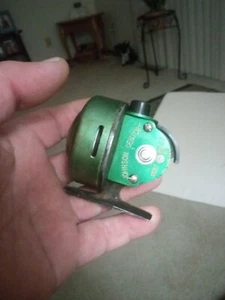 Johnson Century Model 100-A Vintage Fishing Reel - Picture 1 of 4