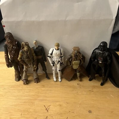 Star Wars Action Figure Lot - Image 1 of 4