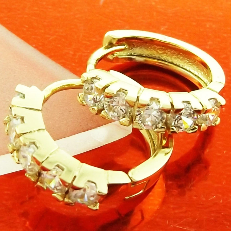 Серьги-кольца Huggie из настоящего 18-каратного желтого золота с цельным бриллиантом с имитацией дизайна - Изображение 1 из 3