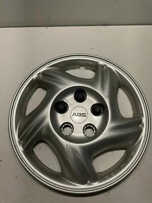 Pontiac Grand Prix Montana 1997-2002 Trans Sport tapacubos de 15" Foto 1 de 4