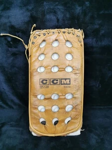 Vintage CCM Ice Hockey Goalie Blocker Pro Grip Horsehide Palm - Foto 1 di 5