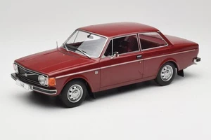 MCG18443 Volvo 142 Dark Red MCG 1/18 - Foto 1 di 6