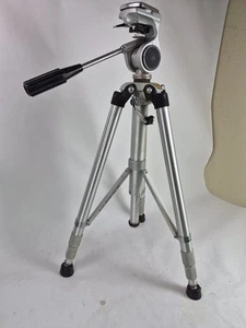 Slik Master Deluxe Stativ Silk Pan Neigekopf Getriebe Mittelsäule Silber - Bild 1 von 11