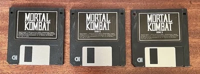 Acclaim IBM Mortal Kombat 3 Disc Computer Video Game 1992 Rare (Pre-Owned) - Image 1 of 2