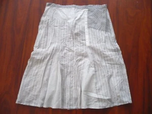 Jupe ♥ BRANDTEX ♥ Taille 40 blanc gris et fils argentés 100% coton évasée - Picture 1 of 5