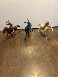 Lot (6) Marx Fort Apache Western Play Set Calvary And Riders. - Picture 1 of 8