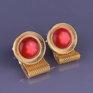Red Star Cabochon Wrap Around Cufflinks Gold Tone Florentine Round Vintage - Picture 1 of 7