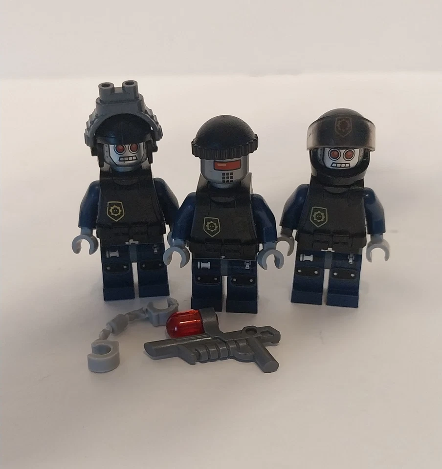70808 LEGO Movie Robo Swat Super Secret Police 3 Minifigure Lot  - Image 1 of 4
