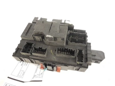 09-12 Ford Escape Multifunction Control Module Relay Fuse Box OEM - Image 1 of 4