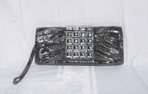 STEVE MADDEN CLUTCH, Silver Metallic Wristlet Pyramid Studs Reptile Print 11"L - Picture 1 of 10