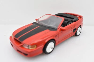 Modellino Auto Scala 1:43 Mustang GT Convertible 1994 diecast modellismo statico - Immagine 1 di 3