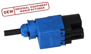 OEM VAUXHALL VIVARO B RENAULT TRAFIC Mk3 CLUTCH PEDAL SWITCH 93868390 - Picture 1 of 1