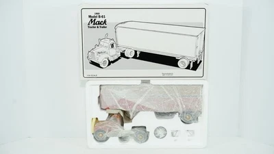 Remolque tractor First Gear 1/34 1960 Mack B-61 Southern Pacific 19-1526 nuevo F55 Foto 1 de 4
