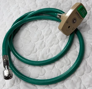 Chemetron Oxygen Medical Gas Outlet 1208 + Hose - Picture 1 of 3