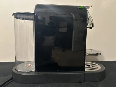 Máquina de café e espresso Nespresso por DeLonghi D 110 testada funcionando - Imagem 1 de 4