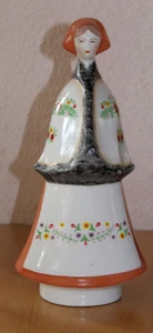 Porzellan aus Budapest-Aquincum Frauenfigur in Nationalkleid vom 1968 - Bild 1 von 5