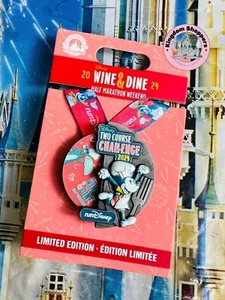 2024 Disney World RunDisney Wine & Dine Challenge 19,3 Mickey Mouse Medaille Pin - Bild 1 von 2