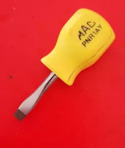 Mac Tools Stubby Flat Head Slotted Yellow Hard Handle Screwdriver PNR1AY - Picture 1 of 13