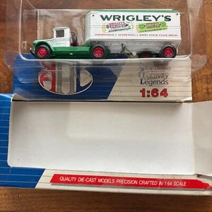 Remolque camión AHL American Highway Legends Wrigley's modelo BM Mack 1:64 - Imagen 1 de 10