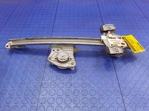07-13 Chevy Silverado Front Window Regulator & Motor RH Passenger Side OEM - Picture 1 of 8
