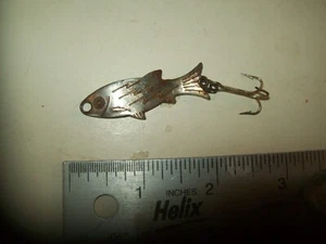 1 3/4" langer Vintage Atlantikköder Inc Providence RI markiert Fisch geformter Löffel - Bild 1 von 5