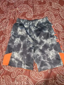 Adidas Boys Gray & Orange Mesh Shorts Size 5 - Picture 1 of 7
