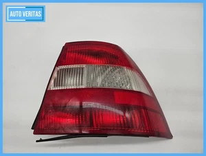 Rear Light Rear Light Right 95-99 Red / White Opel B Vectra 2.0 - Picture 1 of 8