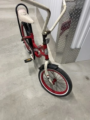 Bici Hello Kitty Beach Cruiser rosa modello 8054-70TJ colore rosa 2014 edizione limitata - Immagine 1 di 4