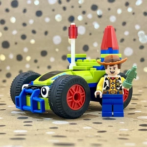 LEGO Disney Pixar Toy Story - Woody mini figure & RC Car - DIS185 43264 - Picture 1 of 12