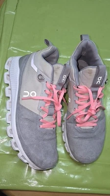 ON CLOUD Helion  Damen Sneakers  Gr.39 Grau/Beige  - Bild 1 von 4