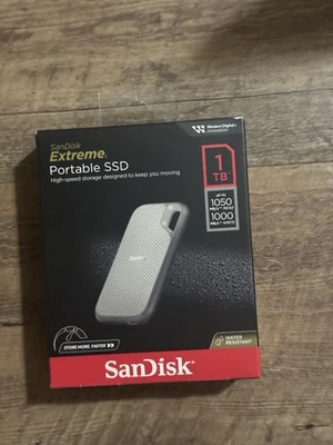 SanDisk 1TB Extreme Portable SSD - Up to 1050MB/s, USB-C, USB 3.2-Grey - Image 1 of 2