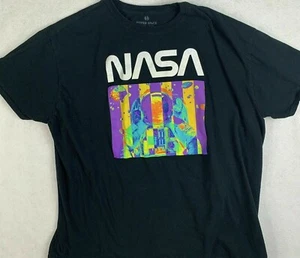 NASA Herren Größe Small Hyper Space T-Shirt mit Neon Astronauten schwarz Shirt - Bild 1 von 4