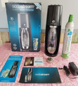 SodaStream Fizzi Electric One Touch Sparkling Soda Maker Black New in Opened Box - Picture 1 of 15