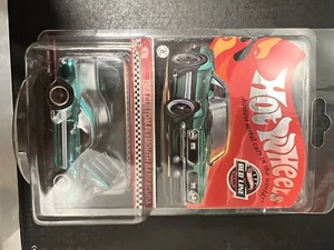 Hot Wheels RLC 1968 Custom Plymouth Barracuda - Picture 1 of 1