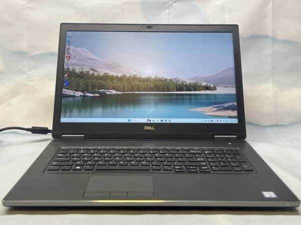 Dell Precision 7740, XEON E-2276, 32GB RAM, 1TB SSD, 6GB GPU, 17" FHD Foto 1 de 4