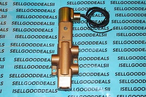 Versa VSG-3521-3-15-F120 Pneumatic Air 3-Port Valve 110/120V - Picture 1 of 1