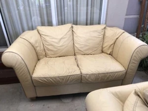 Pre-owned Natuzzi cream leather lounge 3 seater + 2 armchairs - Picture 1 of 3