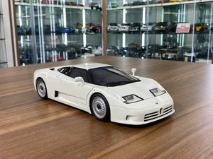 Bugatti EB 110 White AUTOart Scale Model Car [ 1/18 Diecast] - Picture 1 of 10