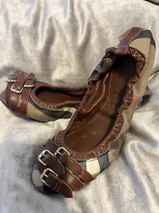 Ballet Burberry Falcony Brown Planos Hebilla Multi Talla 5.5 - Imagen 1 de 10