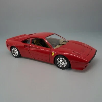 布拉戈法拉利 288 GTO 1984 1:24 布拉戈樱桃红色模型猫见图片 — 第 1/4 张图片