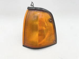 1988 - 1993 Ford Festiva DRIVER Side Turn Signal Marker Light 1 INTERNAL CRACK - Foto 1 di 6