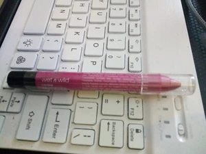 Lar de amapola multistick Wet N Wild 2570 - Imagen 1 de 3