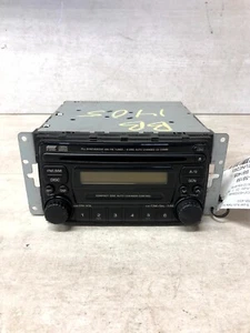 Genuine OEM Suzuki AM FM Radio w/6-Disc Auto Changer CD Player Fits 2003 Aerio - Foto 1 di 4