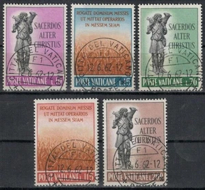 VATICANO 1962 Vocazioni Sacerdotali 5v us - Picture 1 of 1
