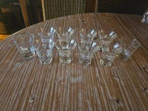 8 Stk Gurktaler Der milde Alpenkräuter Gläser, Schnapsglas 2/4 cl + 2 Osborne - Bild 1 von 9