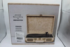 Crosley Cruiser Portable Turntable - Limited Edition Urban Outfitters C3008 - Picture 1 of 10