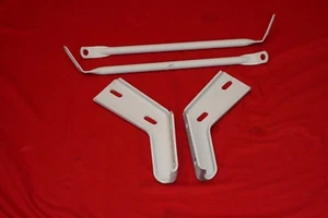 Soportes de parachoques Cutlass 1965 - Imagen 1 de 1